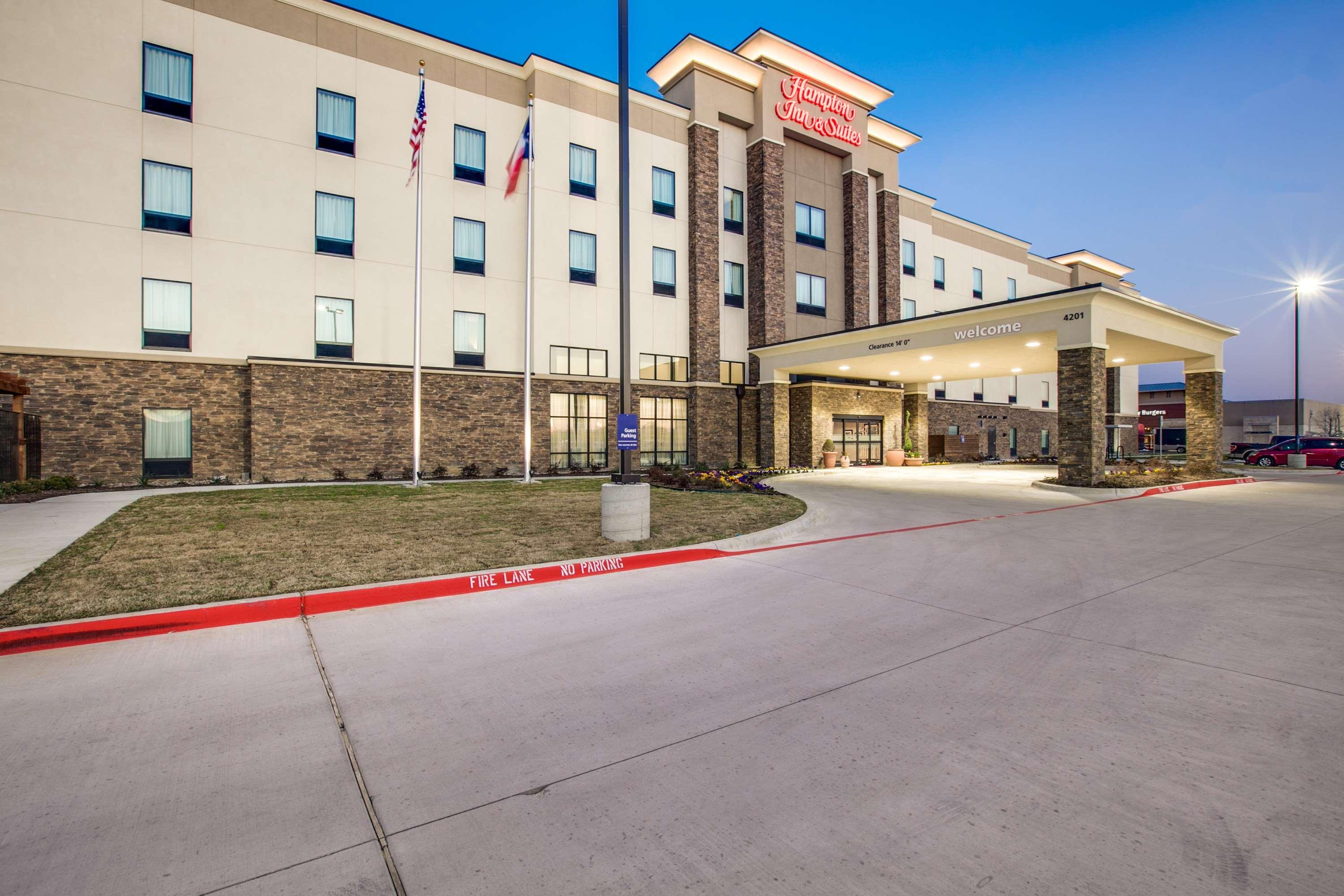 Hampton Inn & Suites Dallas \u002F Ft. Worth Airport South Euless Exterior foto